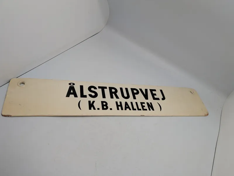 Vintage dobbeltsidet skilt fra Københavns Sporveje Ålstrupvej (K.B. Hallen)  / Hellerup 