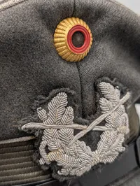 Vesttysk Bundeswehr Officer Schirmmütze med broderet kokarde