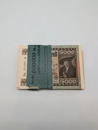 Bundt med 100 tyske 5000 Mark pengesedler fra 1922