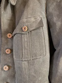 Tysk WW2 officersuniform om syet til privat brug efter krigen grundet tøj mangel 