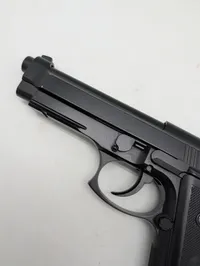 KWC PT92 Airsoft Pistol Sæt med CO2 og BB Kugler