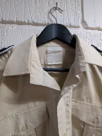 Dansk HIPPO uniform, med skjorte og bukser, efter 45 