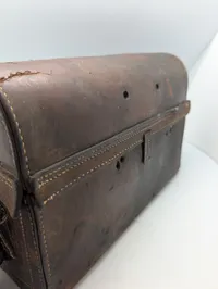 Dansk Militær Felttelefon Model 1915 med Lædertaske, ikke omgjort i 1952 