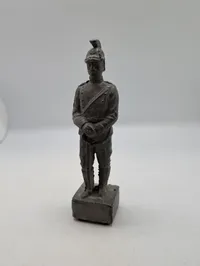 Antik støbt blyfigur af dansk Dragon soldat i paradeuniform