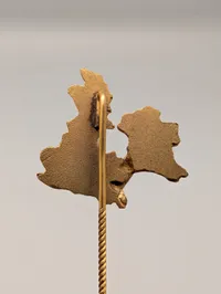 Vintage WWII V for Victory Map of Great Britain Gold-Tone Stick Pin