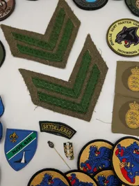 Samling af danske Hjemmeværnsmærker og militære distinktioner