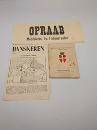 Samling af danske modstandsdokumenter og militærvejledning fra 2. verdenskrig