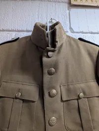 Dansk M/1923 Uniformsjakke i uld med messingknapper,  ( Omsyet 1947 uniform )