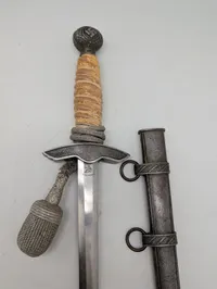 Tysk Luftwaffe  Officersdolk med Portepée og Skede, original 