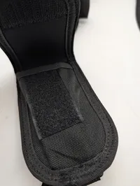 Taktisk Skulderhylster i Sort Nylon med Magasinlomme