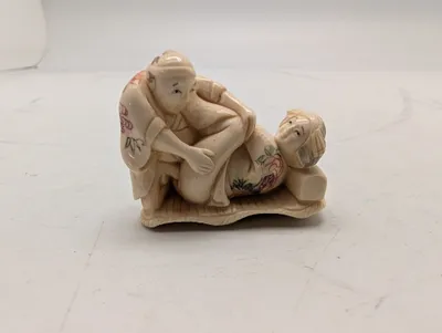 Antik JAPANESE HAND CARVED EROTIC NETSUKE FIGURES EDO / MEIJI PERIODE 