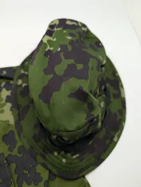 Dansk M/84 Camouflage Boonie Hat og støvklæde 