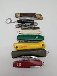 Samling af 9 diverse lommeknive herunder Millarco, Piccolo og Åkermans