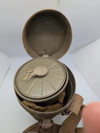 Dansk M/1938 Gasmaske med Filter og Original Metaldåse