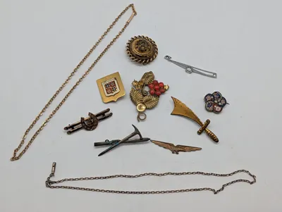 Vintage Mixed Costume Jewelry and Brooch Collection