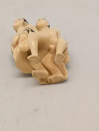 Antik JAPANESE HAND CARVED EROTIC NETSUKE FIGURES EDO / MEIJI PERIODE