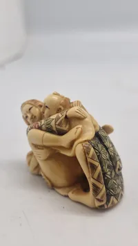 Antik JAPANESE HAND CARVED EROTIC NETSUKE FIGURES EDO / MEIJI PERIODE 