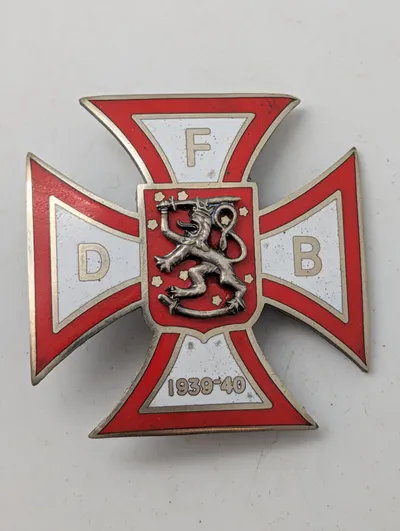 Dansk Finlands Frivillig Kors 1939-40 (DFB) med emalje, veteran forenings udgaven