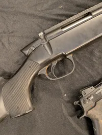 Swiss Arms SAR 10 Airsoft-riffel og Jericho 941 luftpistol