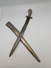 Antique Southeast Asian Silver-Toned Kris Hilt with Anthropomorphic Face