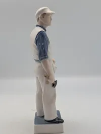 Royal Copenhagen Porcelænsfigur, Tømrer  #4535