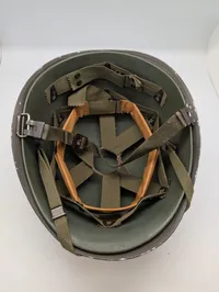 Militær M1 Stålhjelm med Inderhjelm og Rem