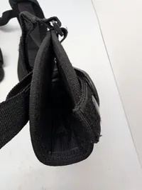 Taktisk Skulderhylster i Sort Nylon med Magasinlomme