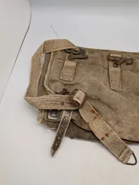 Italiensk WW2 Militær Feltaske i Kraftigt Lærred med Læderremme