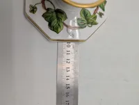 Et par Royal Copenhagen 'Vinstok' lysestager i porcelæn