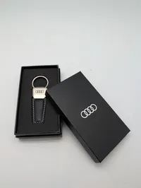 Audi nøglering i læder og metal med original æske
