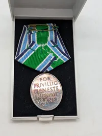 Dansk  HJV Anciennitetstegn 50 med egeløv i original æske