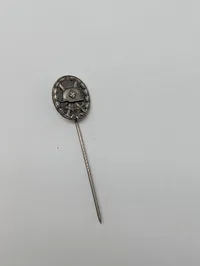 Tysk såretmærke i sølv, miniature på nål