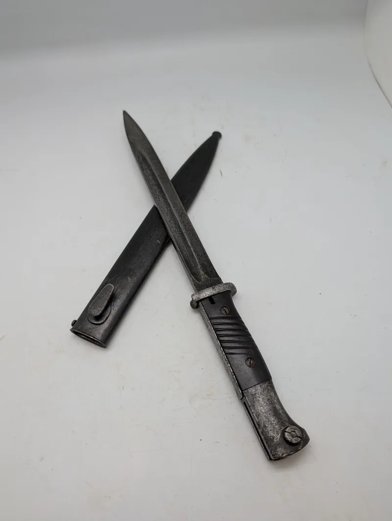 Tysk Mauser K98 Bajonet S84/98 med tilhørende metalskede, nummerens 