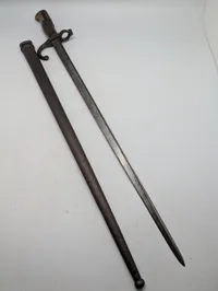 Fransk Model 1874 bajonet med skede