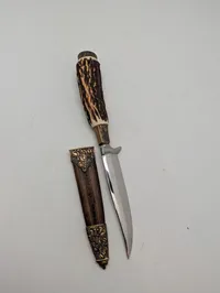 Othello Solingen jagtkniv med hjortetaksgreb og dekoreret skede