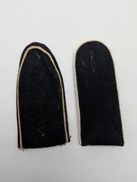 Pair of WWII German Panzer Enlisted Men's Shoulder Straps postwar