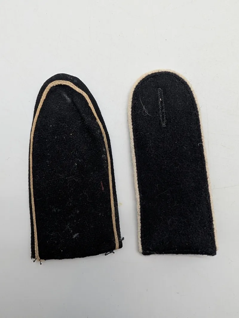 Pair of WWII German Panzer Enlisted Men's Shoulder Straps postwar
