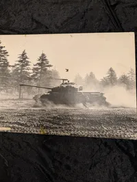 To sort-hvide militærfotografier, Centurion kampvogn og M113 PMV, 1968-1969