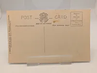 Samling af britiske kongelige memorabilia, herunder 1935 Royal Jubilee souvenir
