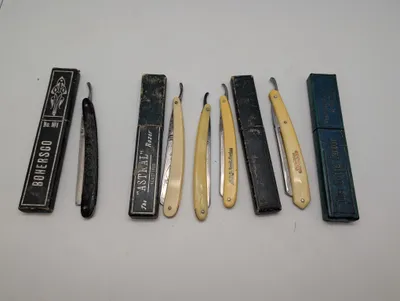 Samling af 5 antikke barberknive fra Bohersgo, Astral og Gotta
