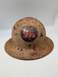 Amerikansk Civilforsvarshjelm M1917A1 med Civil Defense Logo