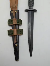 Fairbairn-Sykes Fighting Knife, 3. mønster med læderskede