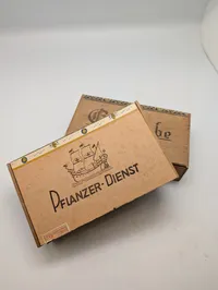 To antikke tyske cigarkasser, Goldgrube og Pflanzer-Dienst med indhold WW2