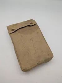Militært mess kit med to aluminiumsbakker og lærredstaske Engelsk WW2 