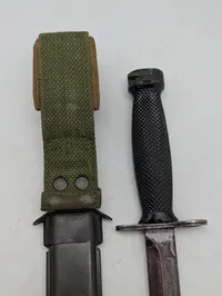 Amerikansk M4 Bajonet med U.S. M8A1 Skede